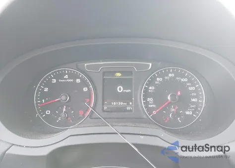 2018 Audi Q3 2.0T Premium/2.0T Sport Premium z USA, uszkodzony, nr VIN WA1JCCFS3JR006615